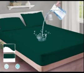 Waterproof Mattress Protector ā Fitted Sheet Style with Elastic Frill (King Size)
